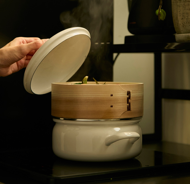 富士ホーロー 期間限定 ふきんプレゼント中 せいろ付きホーロー鍋 18cm