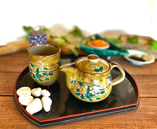 ��ë�� �޿� ����