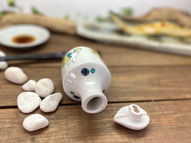 九谷焼 高級 陶磁器 醤油差し 椿に鳥 (Kutani Soy Sauce Dispenser)汁