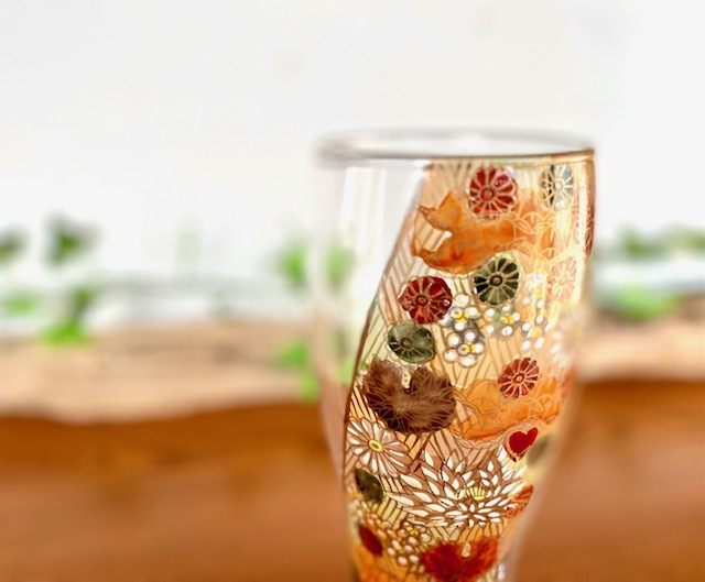 ��ë�ƥӥ����饹 ��鴶