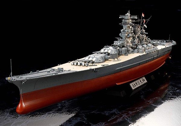 戦艦大和プラモデル完成品