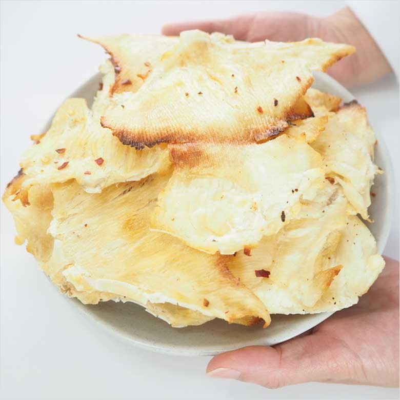 エイヒレ（焼きえいひれ）メガ盛り 300g 焼かずに食べれる高級 珍味 エイのひれ酒の肴 おつまみ たっぷり使える業務用サイズ おつまみ珍味  :y-eh-mg400:おつまみ珍味の海鮮山鮮本舗 - 通販 - Yahoo!ショッピング