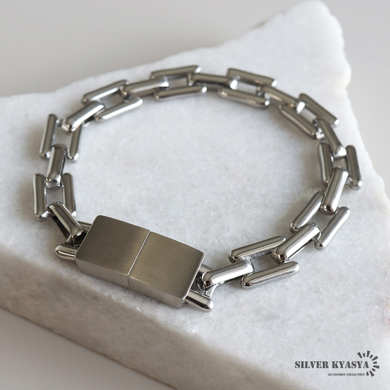 複数買いで最大300円OFFクーポン／チェーンブレスレット プレート