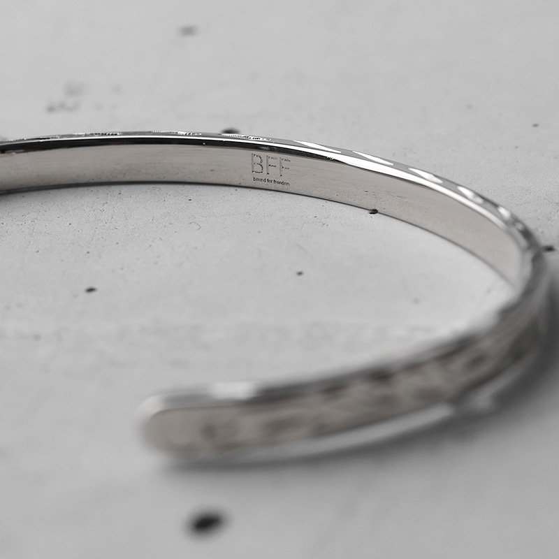 BFF ブランド ハワイアンバングル 幅4mm シルバー 銀色 平打ち