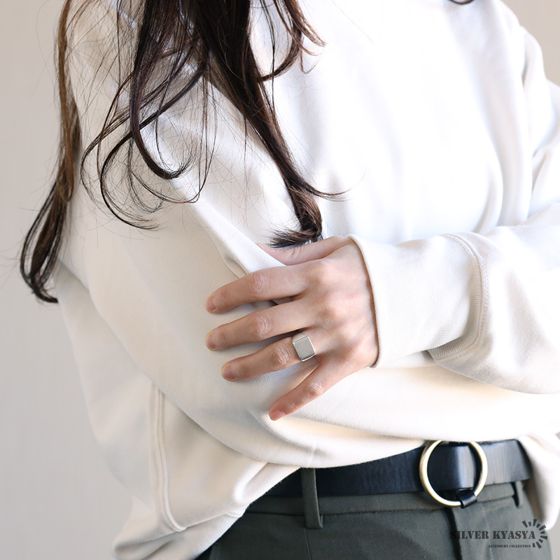 複数買いで最大300円OFFクーポン／シルバー925 印台リング シグネット