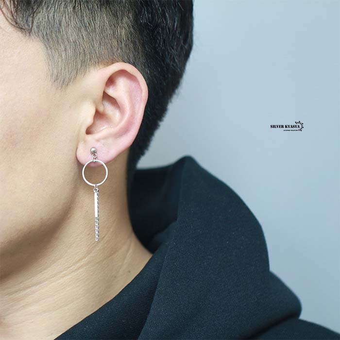 複数買いで最大30％OFFクーポン／両耳 ステンレスピアス シルバー