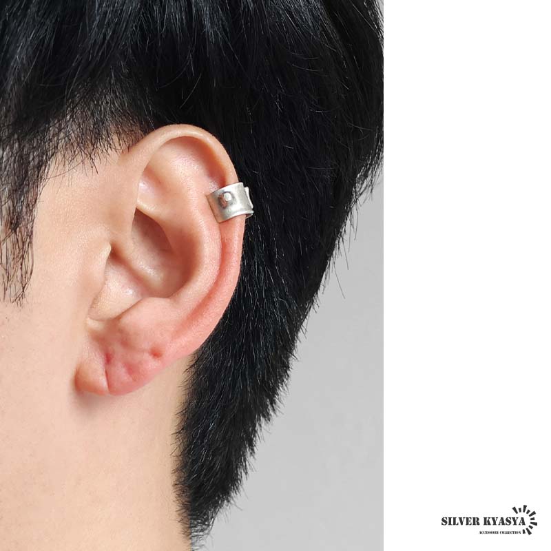 ハンドメイド★紅白華のイヤーカフ★シルバー金具タイプ★左耳用★ドレス★結婚式にも 複数買いで最大300円OFFクーポン／シルバー925 ニュアンスイヤーカフ