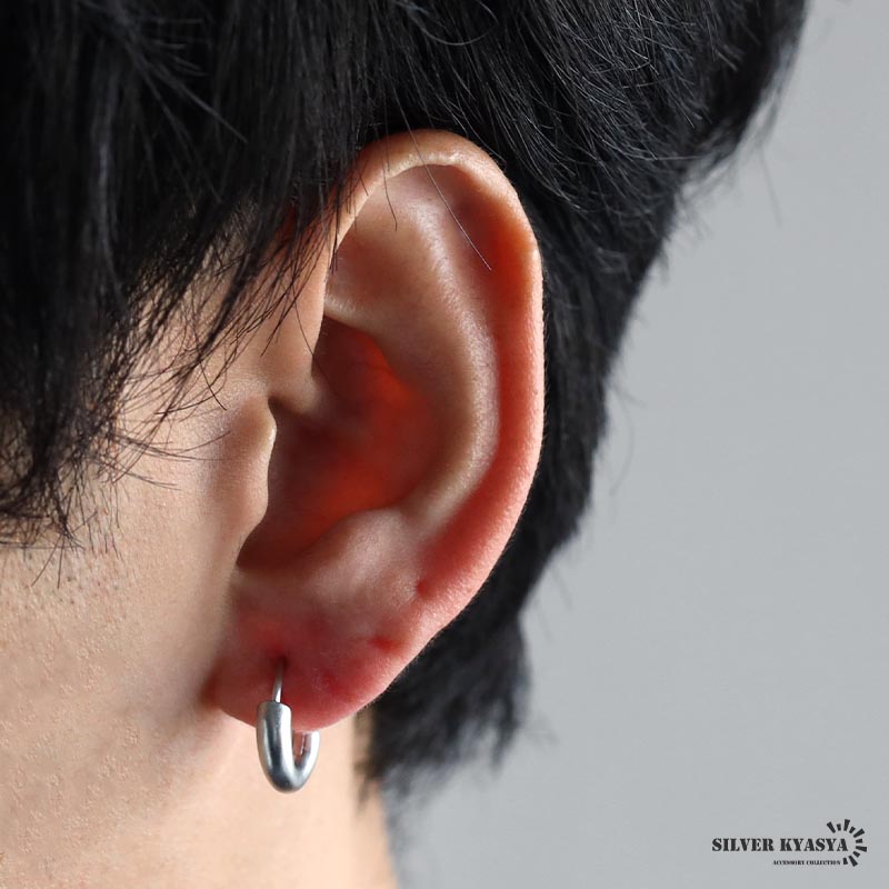 2個で10％OFF 3個で20％OFFクーポン／シルバー925 つや消しピアス 
