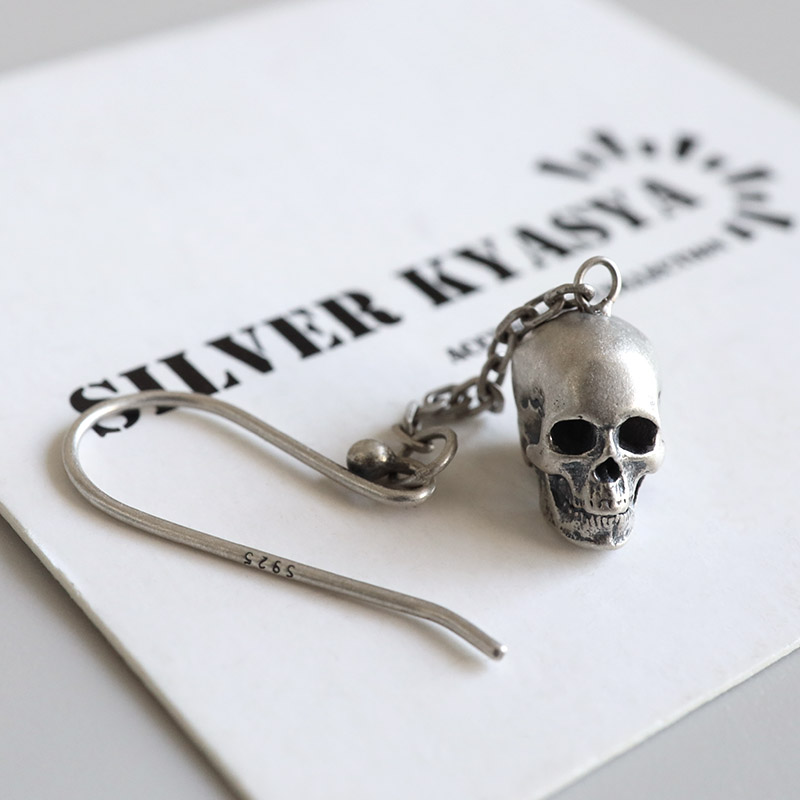 シルバー925 スカルピアス 揺れる ドロップピアス フックピアス パンク