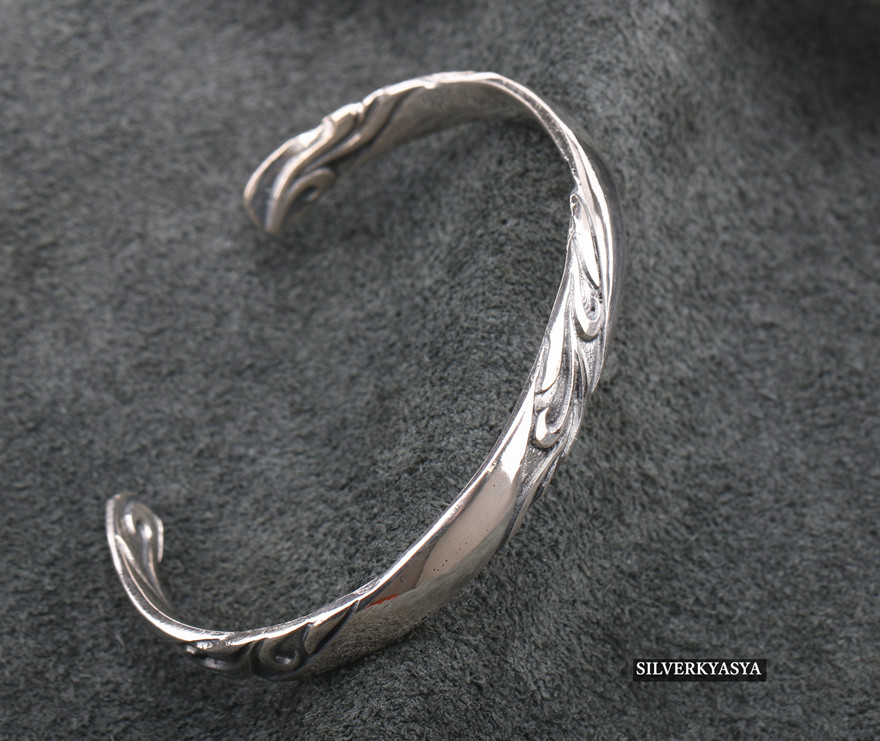 SILVER シルバー 925 義眼 スカル クロス 唐草 スクロール バングル