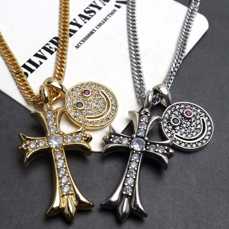 複数買いで最大30％OFFクーポン／ステンレス クロスネックレス ニコ