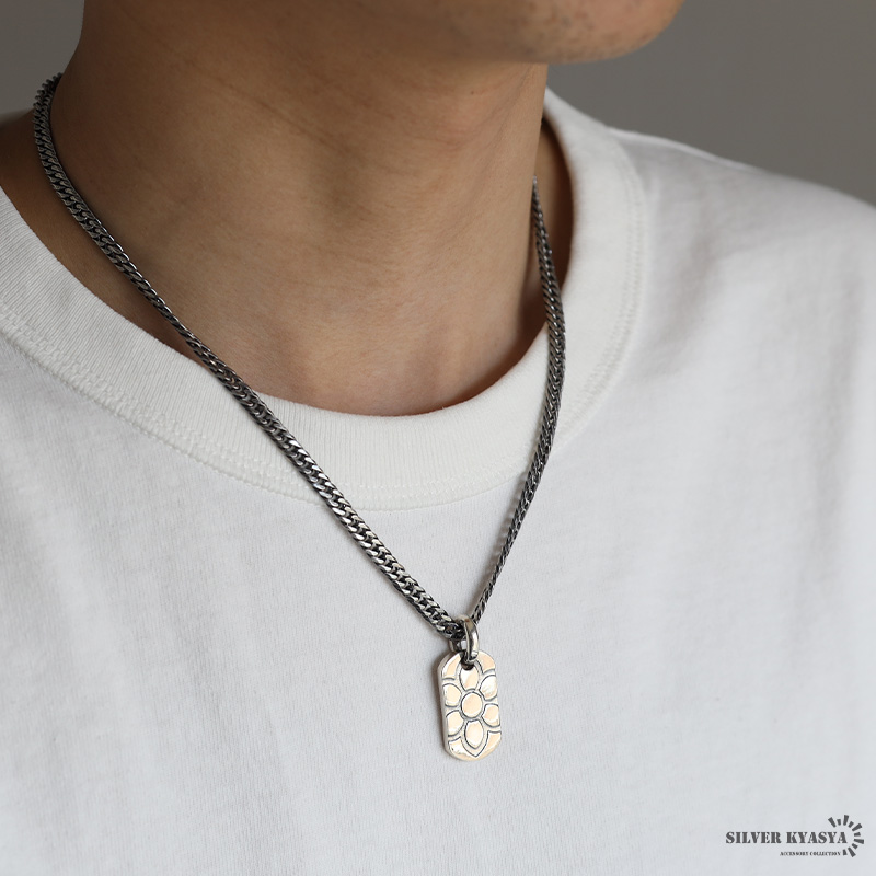 GARNI - Vine Dog Tag Pendant - L | Tempt