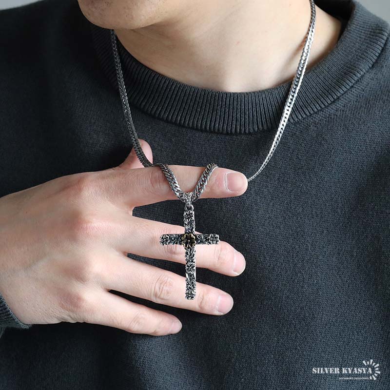 最大30％OFFクーポン登場中！／シルバー925 クロスネックレス フラワー
