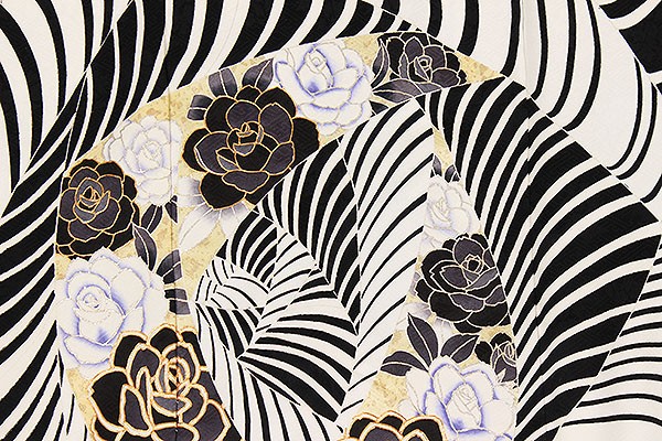 振袖　白黒　地紋 白黒地振袖 扇子 金駒刺繍｜振袖ギャラリー | 成人式の振袖