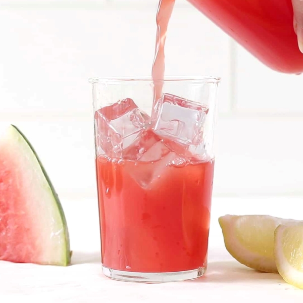 スイカ本来の甘さとみずみずしさをしっかり感じられる果汁ドリンクです