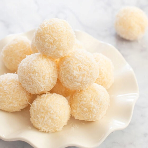 練乳とバターのコンビネーションによって、他のお菓子では感じられないようなクリーミーでコクのある味わいが生まれます