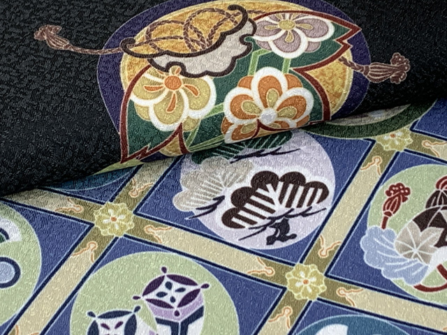 七五三 着物 被布セット 3歳 男の子用 絵羽柄 刺繍入り 合繊 「白x黒
