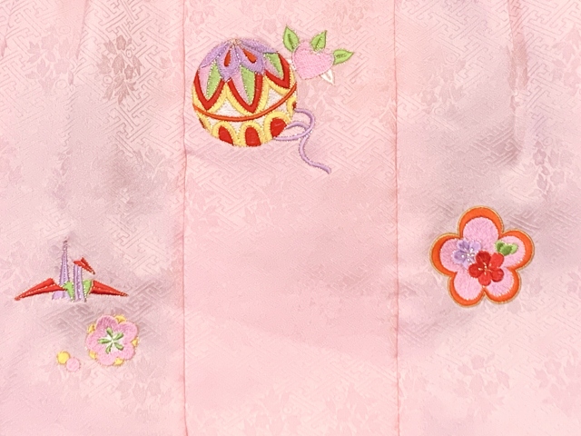 七五三着物 3歳 女の子 正絹 刺繍柄の被布コートと着物 オリジナル