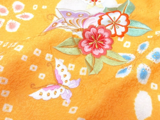 七五三 着物 7歳 正絹 女の子 本絞り 刺繍入り 絵羽柄の子供着物「黄色