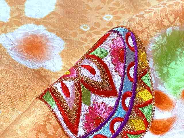 七五三 7歳 女の子用 正絹 絵羽付け 絞り染め 刺繍入り 四つ身の着物
