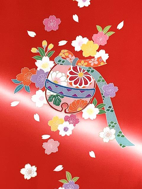 七五三 7歳 女の子用 正絹 日本製 絵羽付け 金駒刺繍 四つ身の着物「赤
