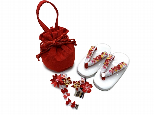 京都室町st. 七五三着物 3歳 女の子 正絹 本絞りの被布コートと着物