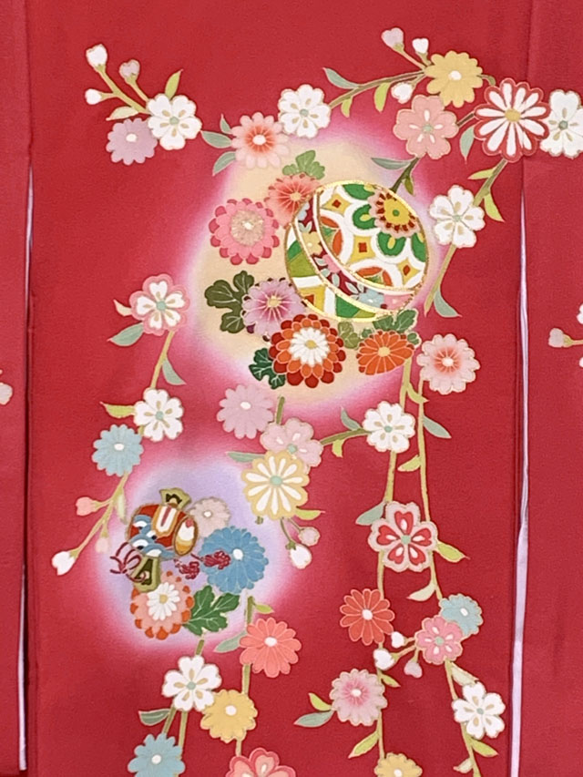あおい様 手鞠柄 3歳 女の子 七五三 金彩 刺繍 正絹 お祝い 祝い着 着物 お宮参り着物 女の子 赤ちゃん 産着 正絹 手描き 金駒刺繍 お祝い着 初