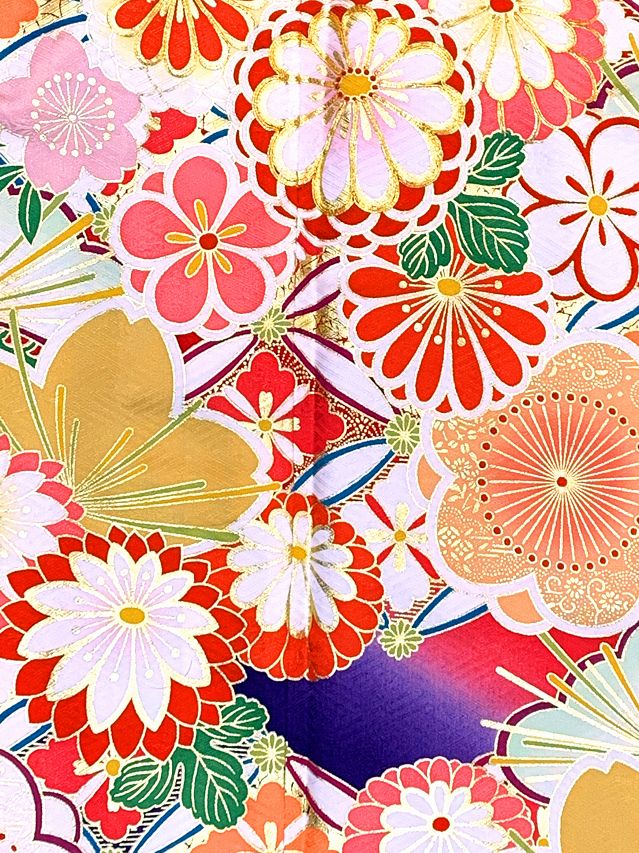 絵羽柄の振り袖 正絹 Sサイズ振り袖 金駒刺繍 成人式 十三参りに「赤x