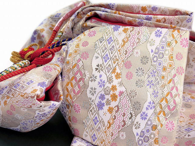 七五三 7歳 女の子 購入 日本製 合繊 金駒刺繍 絵羽付けこども着物と