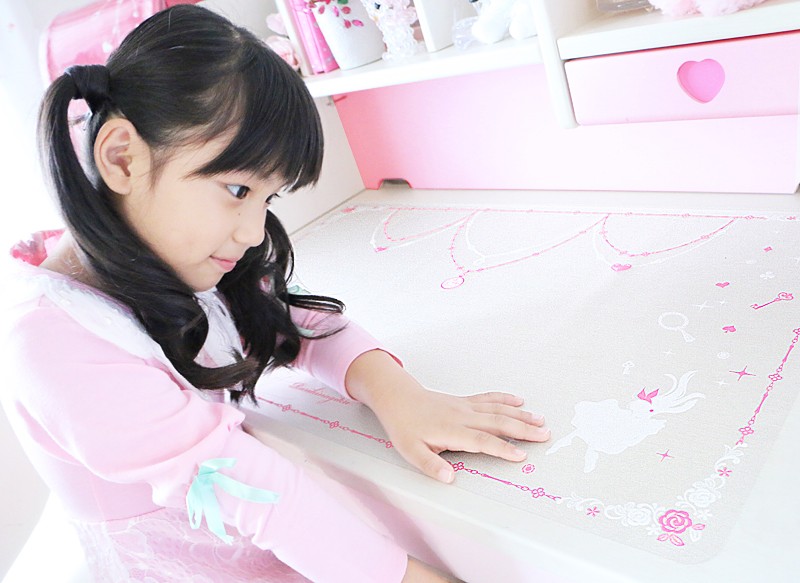 透明　デスクマット