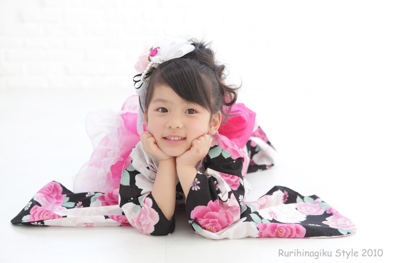 レース付き　子供浴衣