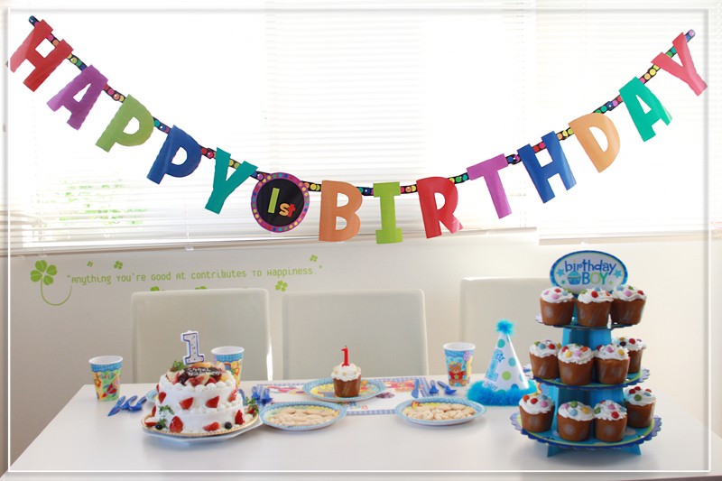 お誕生日 パーティー　飾りつけ
