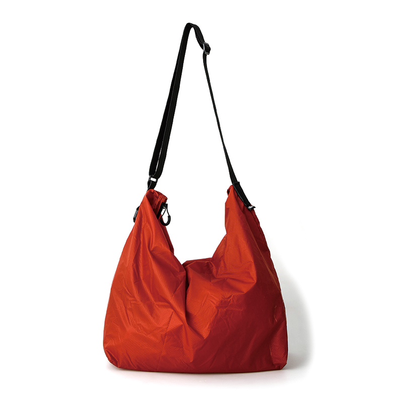 HIGHTIDE（ハイタイド） ネーエ パッカブルショルダーバッグ 斜めがけ