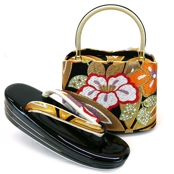◆うさうさ232◆新品　和装用バッグと草履のセット（ピンク・金色） ◇うさうさ232◇新品 和装用バッグと草履のセット（ピンク・金色）