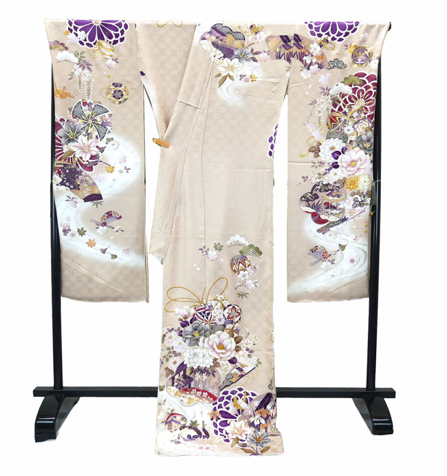 仕立て付き 正絹 振袖 単品 f-613-t ベージュ 牡丹 菊 絹100% 成人式