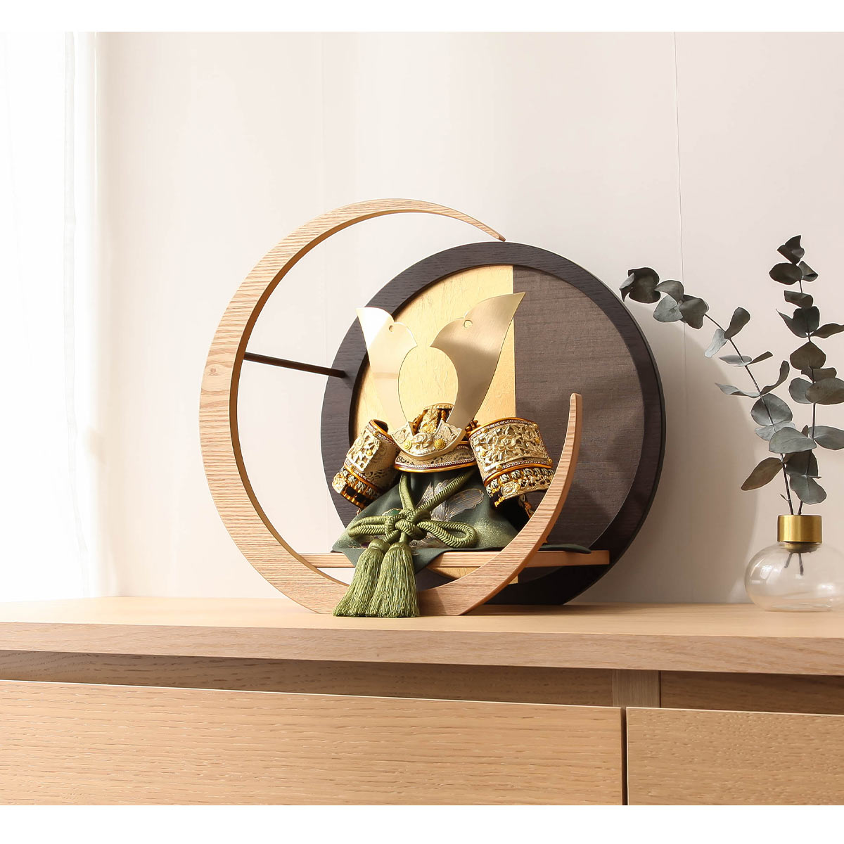 五月人形 コンパクト おしゃれ 兜 7号 長命 月型 兜飾【ご優待割引価格