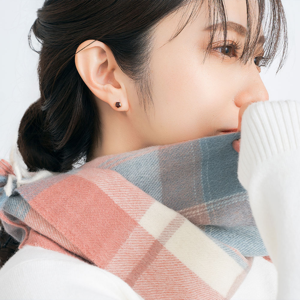 ピアス レディース 10金 K10 イエローゴールド ガーネット カラーストーン シンプル  スター 星 プレゼント ギフト 赤 レッド L&Co. エルアンドコーの画像