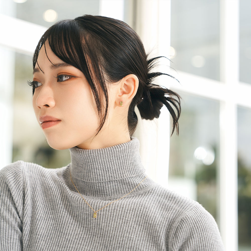 ネックレス K10 イエローゴールド ペリドット 四角 宝石 小さめ オフィスカジュアル 緑 黄緑 色石 L&Co.（エルアンドコー）の画像