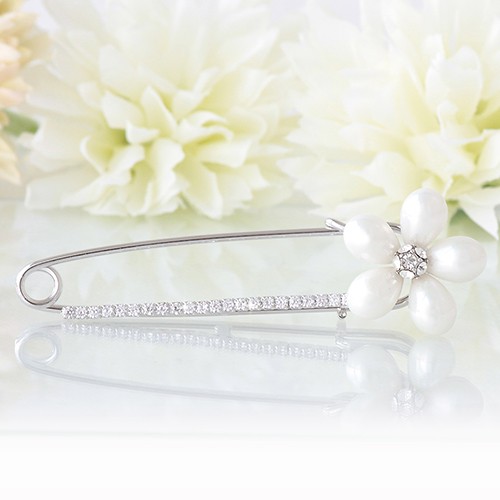 ⭐️お値下げ⭐️【未使用品】SWAROVSKI　Marylouブローチ スワロフスキー アウトレット ブローチのおすすめ人気商品一覧