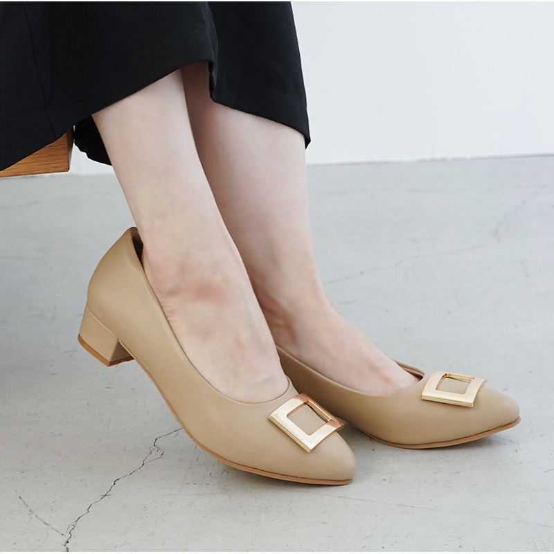 ALETTA(アレッタ) パンプス アーモンドトゥ 3cmヒール バックル ALETTA(アレッタ) パンプス アーモンドトゥ 3cmヒール バックル