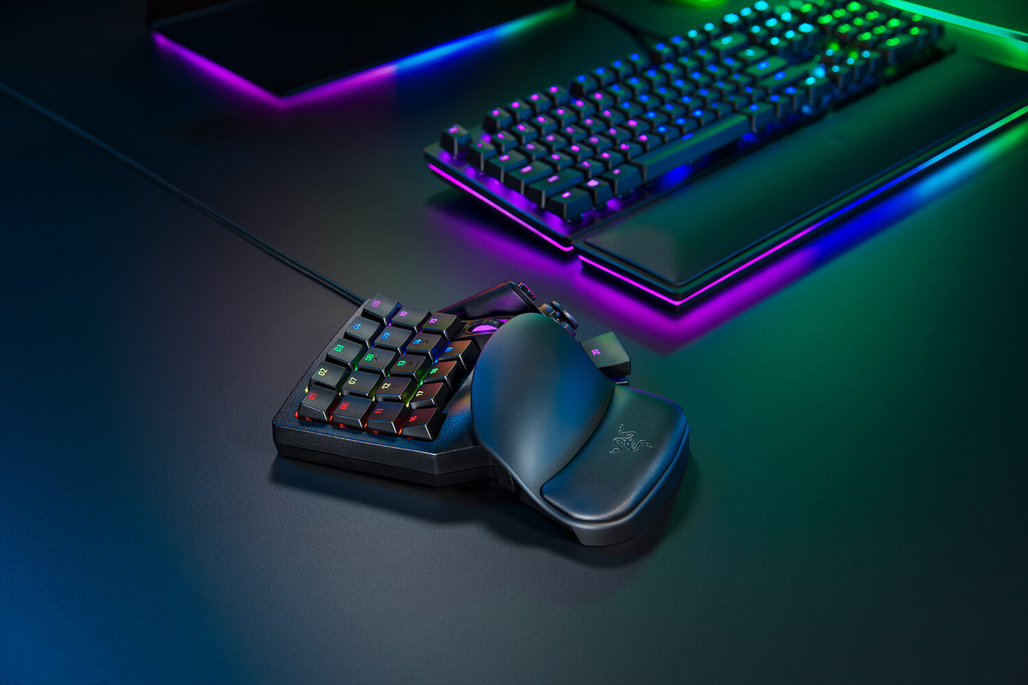Razer 左手キーパッド ホワイト RZ07-03110200-R3M1レイザー Tartarus