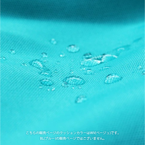 付属のクッションはふんわり柔らかな座り心地。撥水性もあり屋外でも使用できるハンギングチェアです。