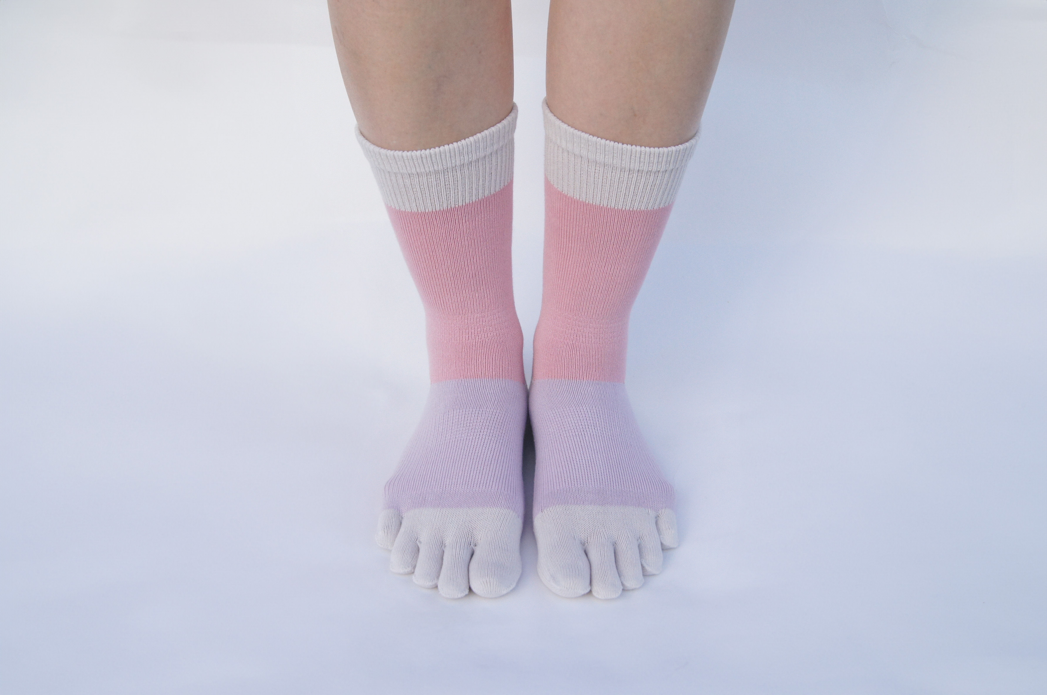 5本指ソックス クルー 22-24cm 外反母趾 抗菌防臭 10693 ユビラックス スリーカラーズ カラフル サポート  レディース 五本指 靴下 日本製 LASANTE |  | 01