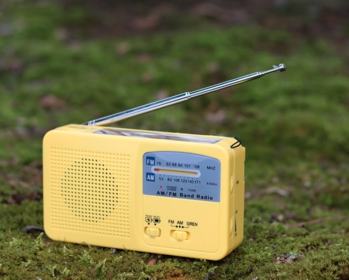 防災ラジオ 手回し 多機能 スマホ充電 ソーラー 手回し充電 小型 おしゃれ FM/AM/対応 | ブランド登録なし | 05