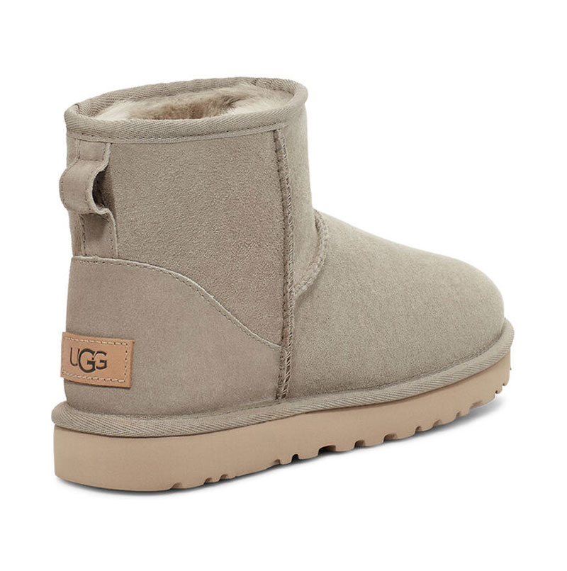 UGG アグ