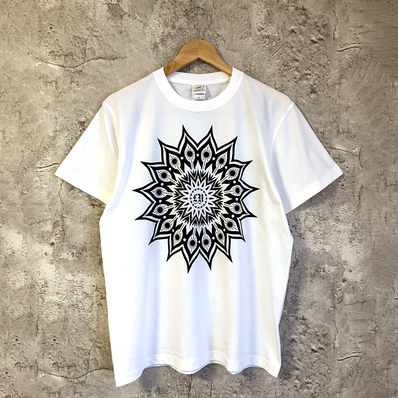 HUGO フラワーモチーフ プリントクルーネック 半袖Tシャツ HUGO フラワーモチーフ プリントクルーネック 半袖Tシャツ