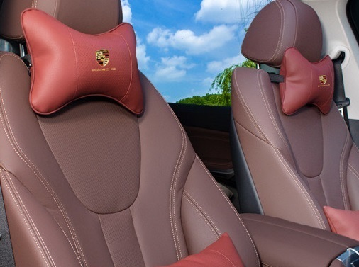 PORSCHE（ポルシェ） ◇ポルシェ PORSCHE◇ワインレッド◇車用ネック