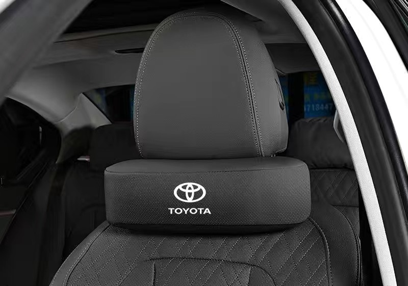 トヨタ（TOYOTA） ☆トヨタ TOYOTA☆ブラック☆車用ネックパッド 首