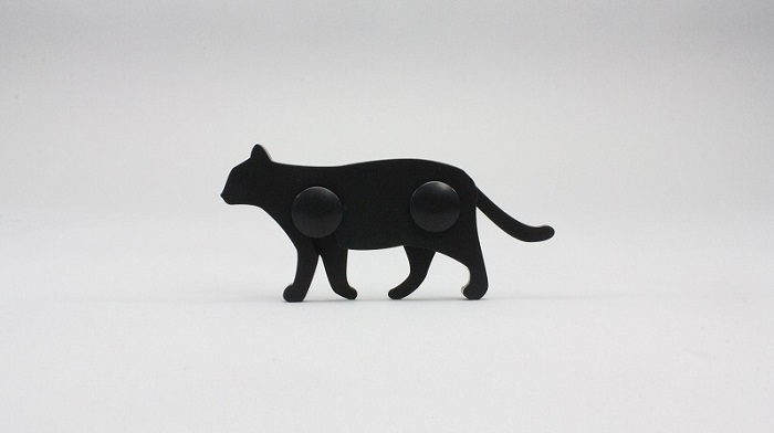 ねこの安心扉ロック