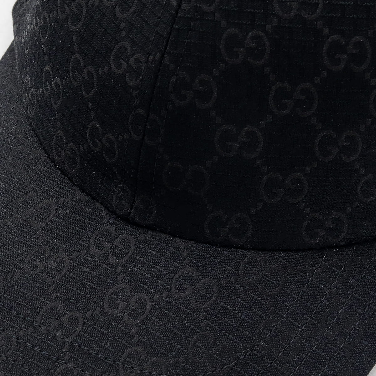 GUCCI グッチ ロゴ刺繍 黒 ベレー帽 GUCCI グッチ GG リップストップ ベースボールキャップ キャップ 帽子